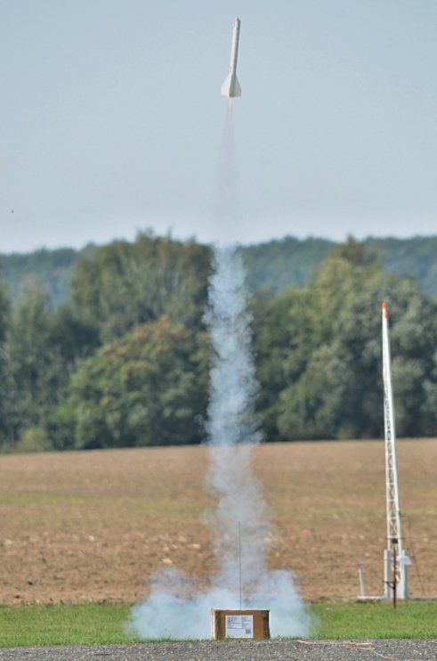 Amina na 10 Ns - let